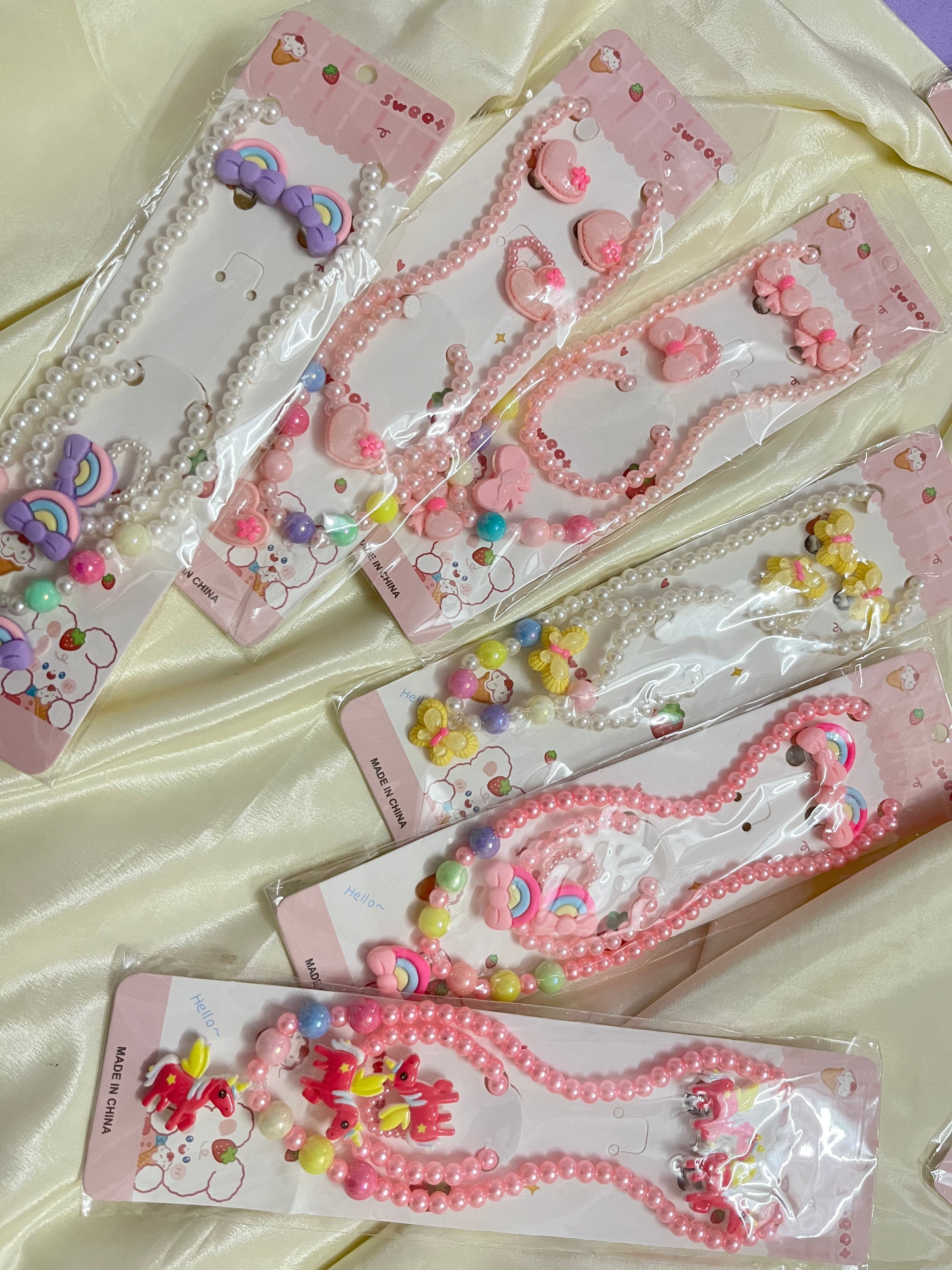 Kids accessories set