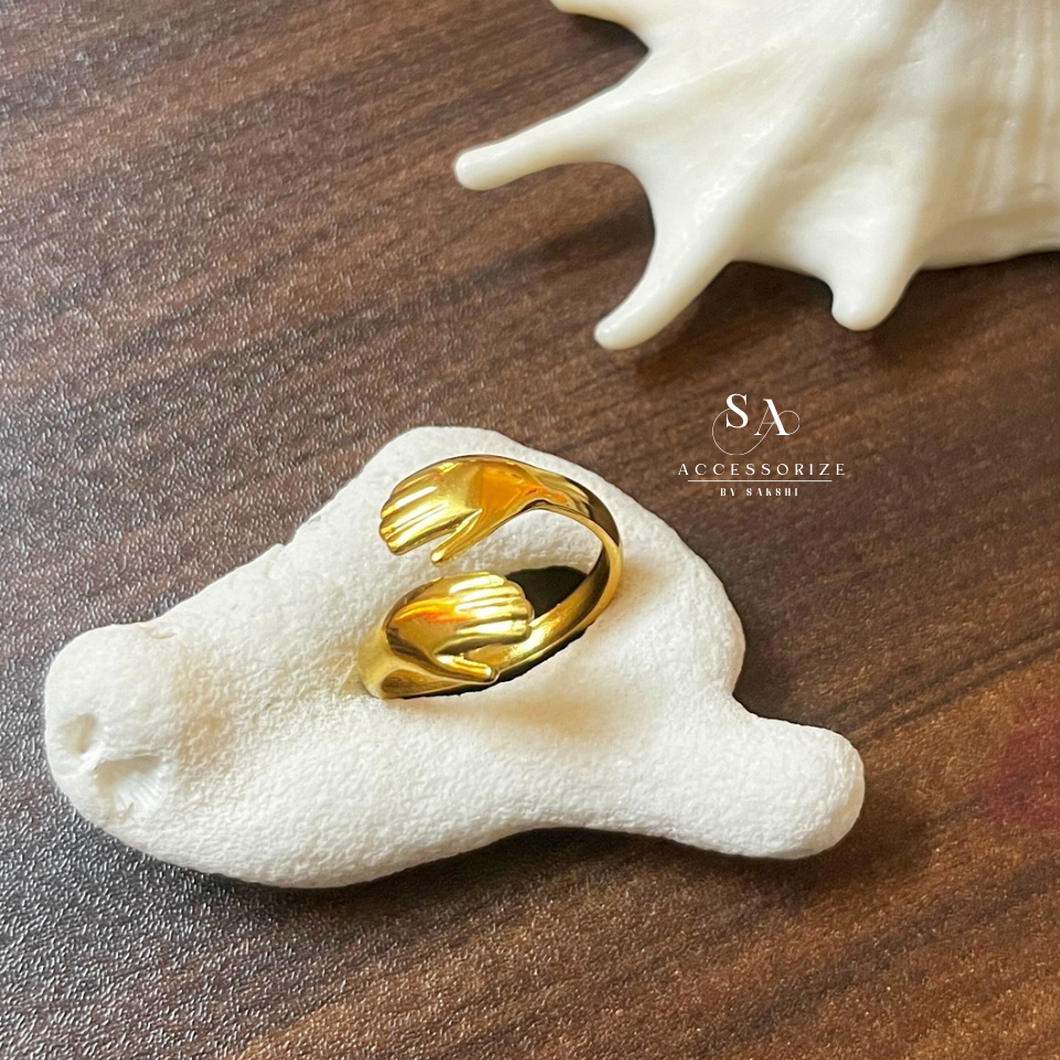 Hug ring