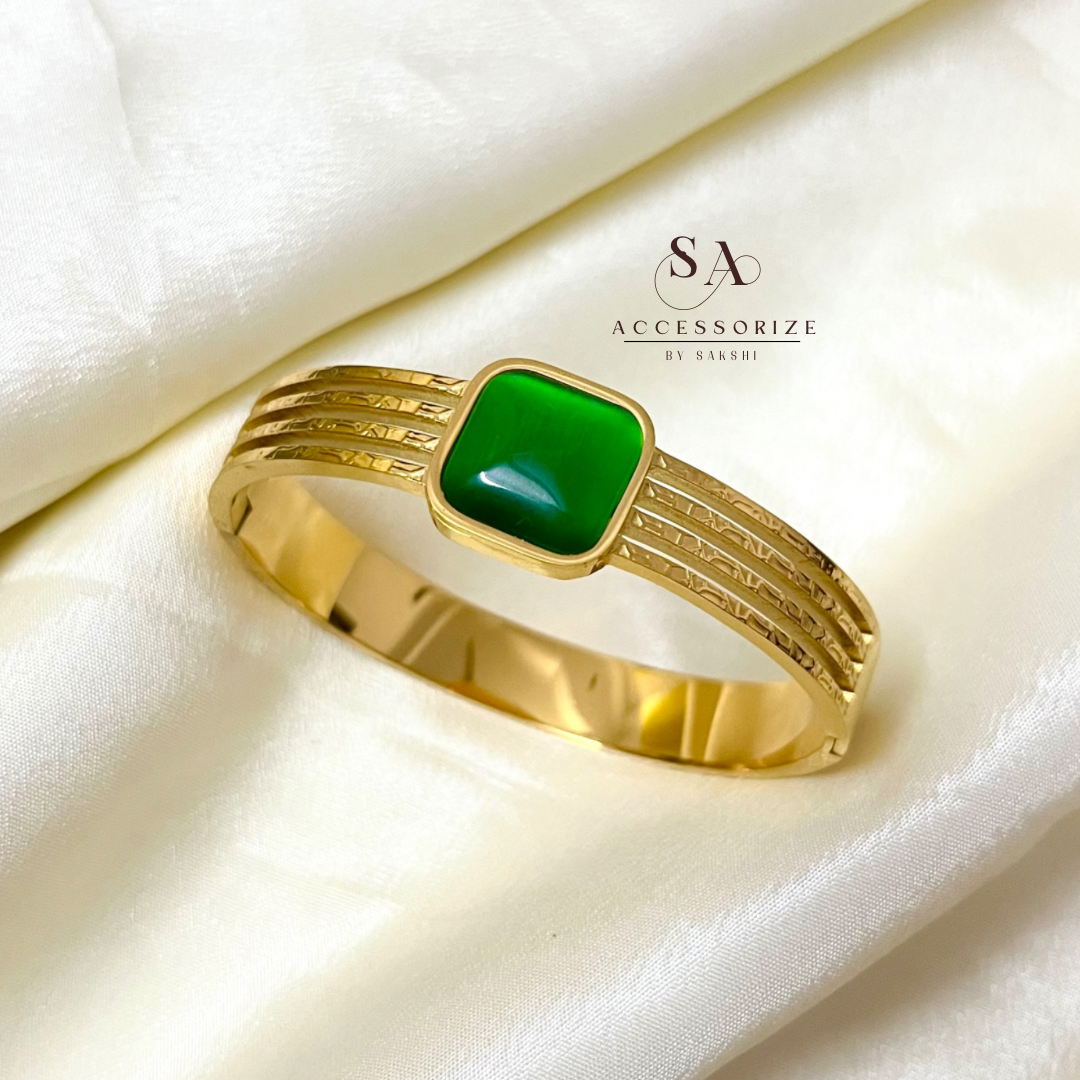 Green gemstone bracelet
