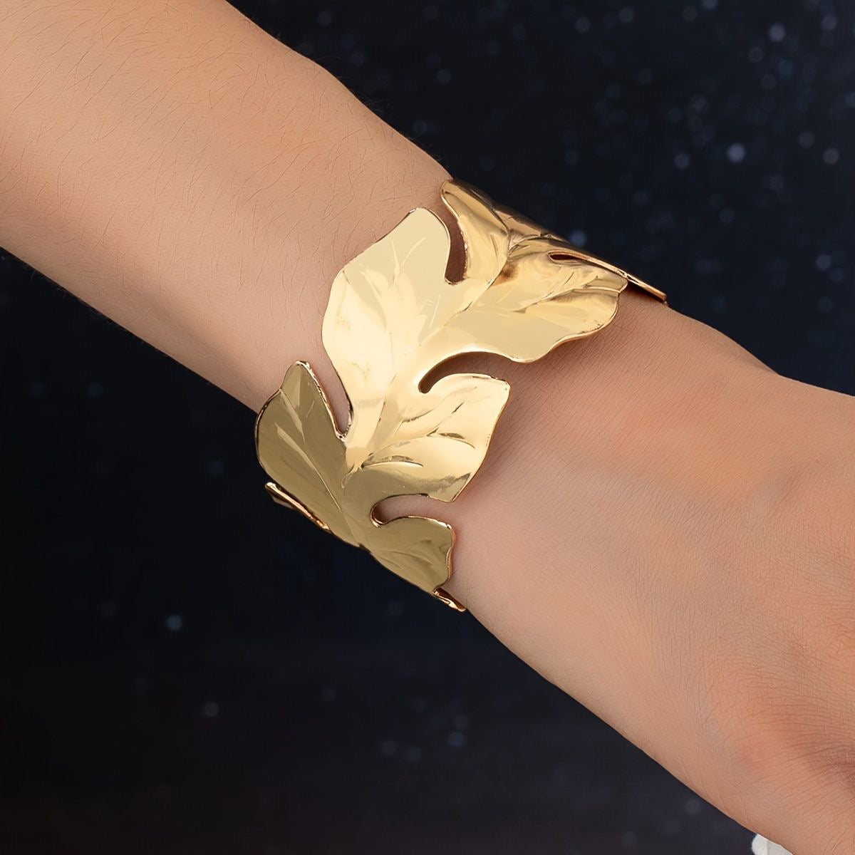 Adjustable Leaf handcuff