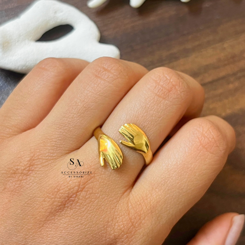 Hug ring