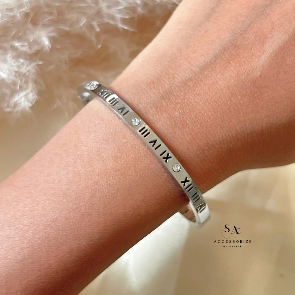 Roman bracelet