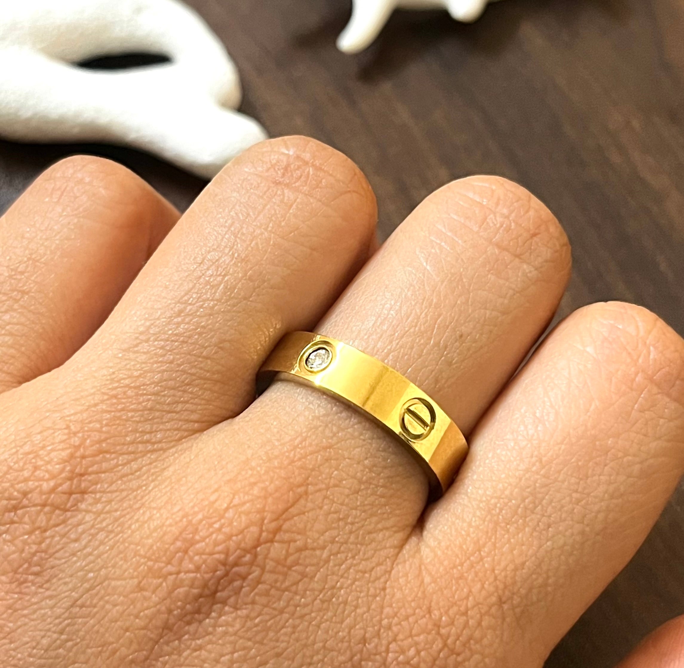 Love band gold