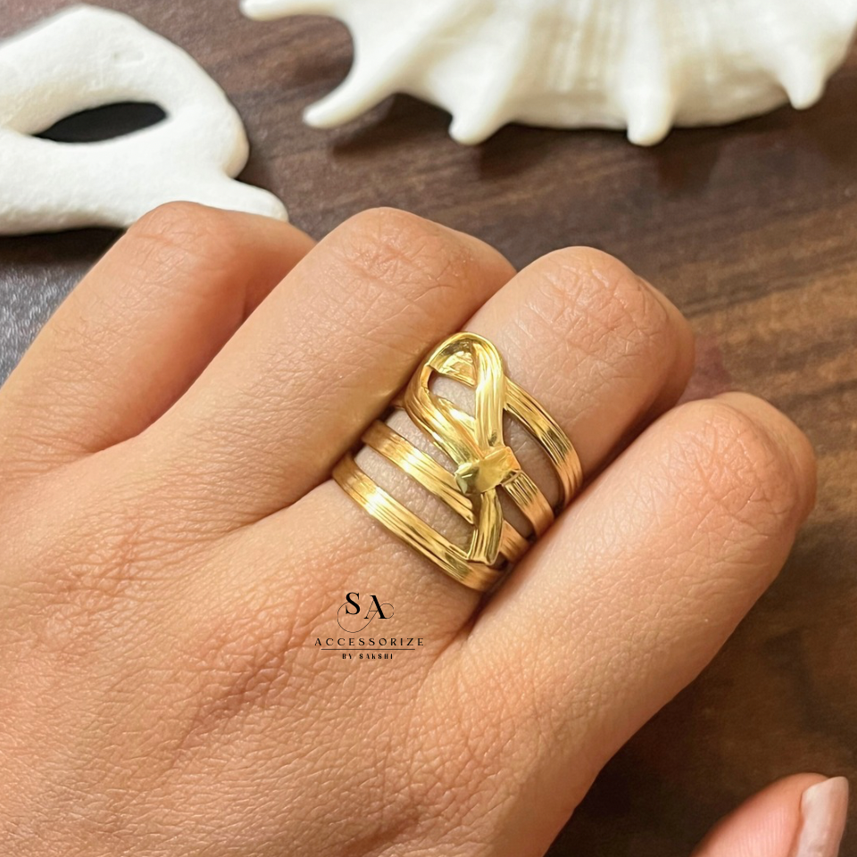 Aurora bow ring