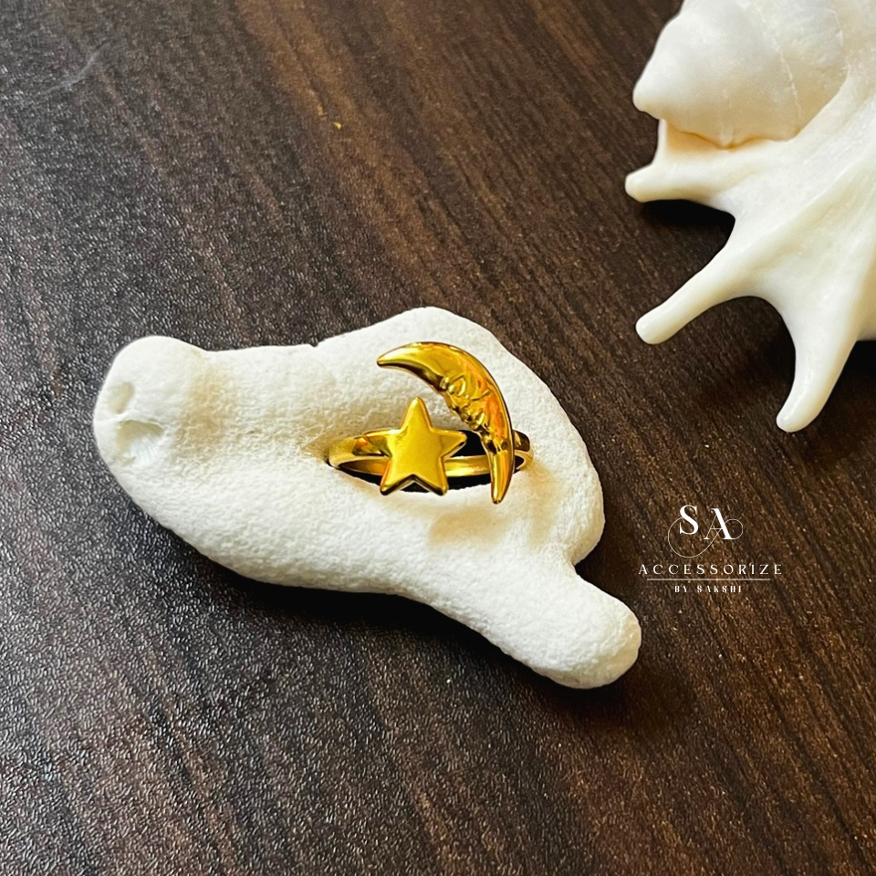 Moon star ring