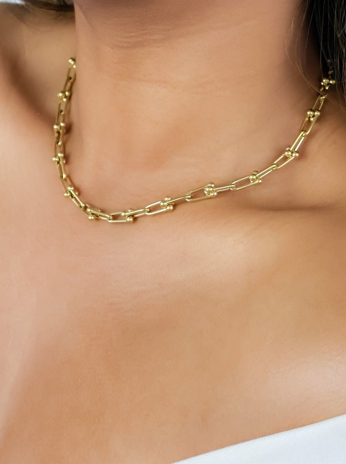 Linked chain neckpiece