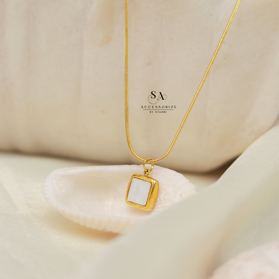 Ellie neckchain
