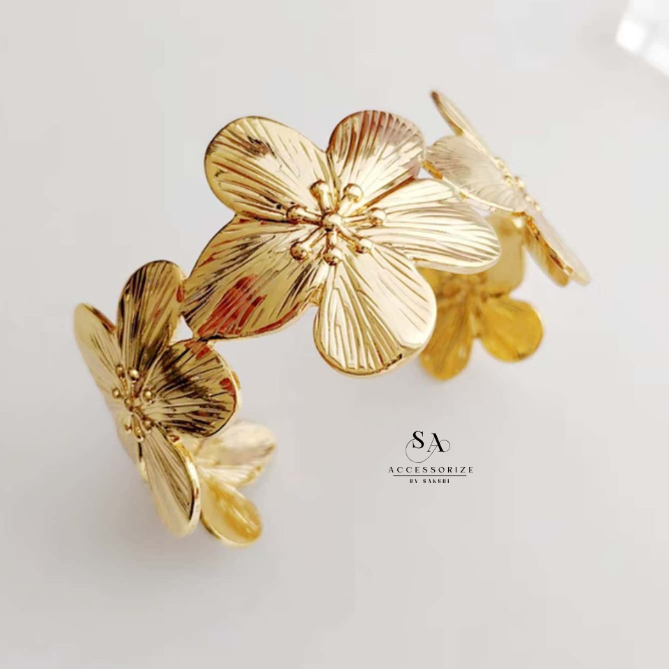 Floral handcuff