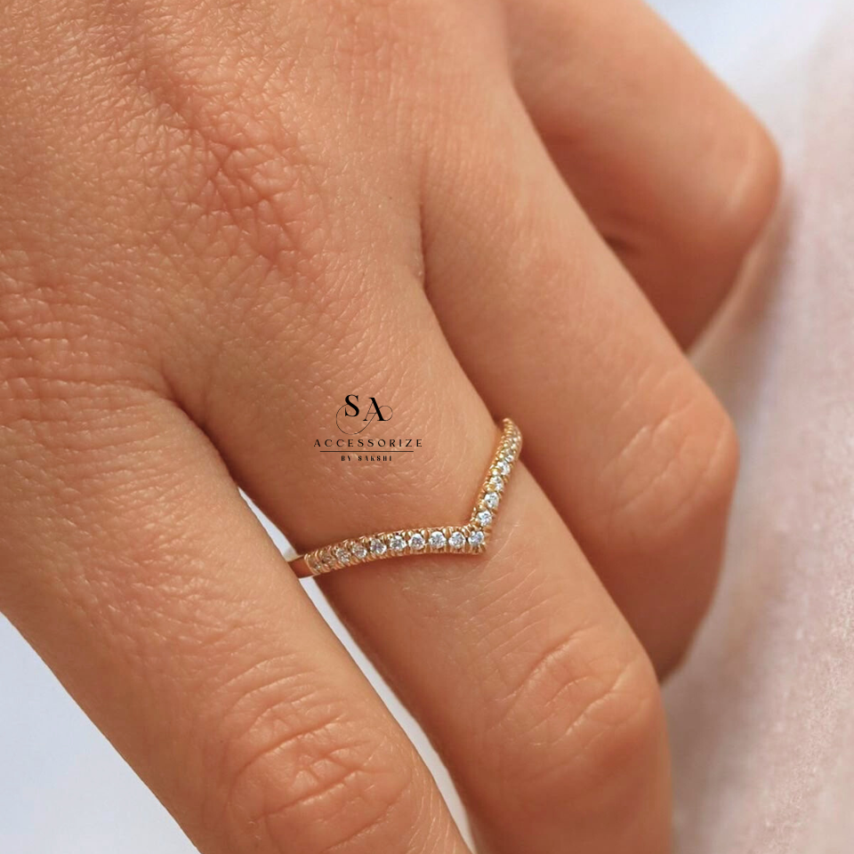 Chevron ring