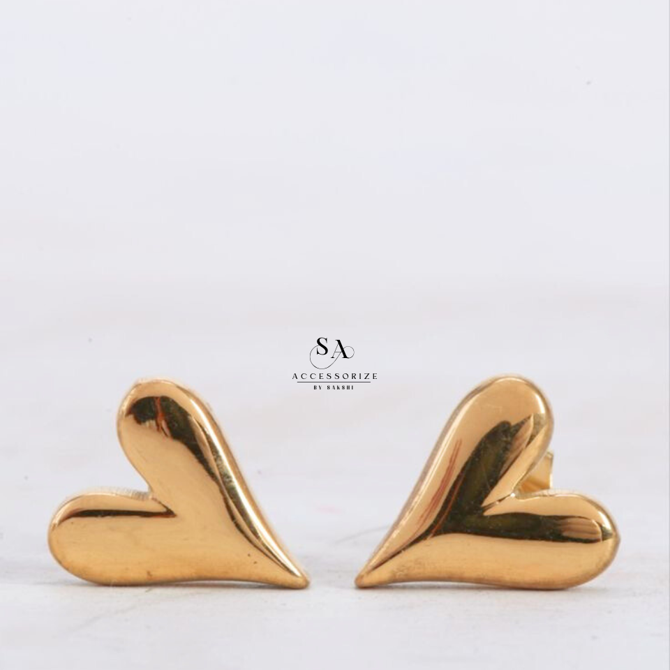 Mini heart studs