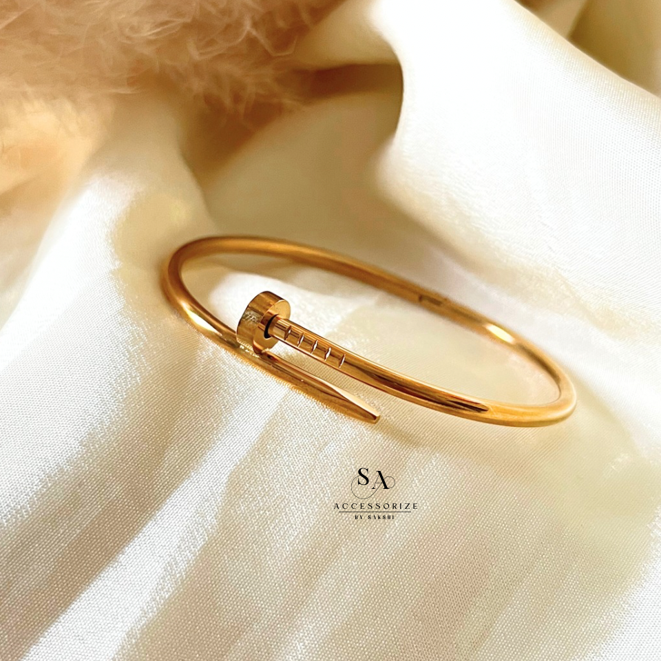 Nail bracelet