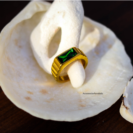 Emerald ring