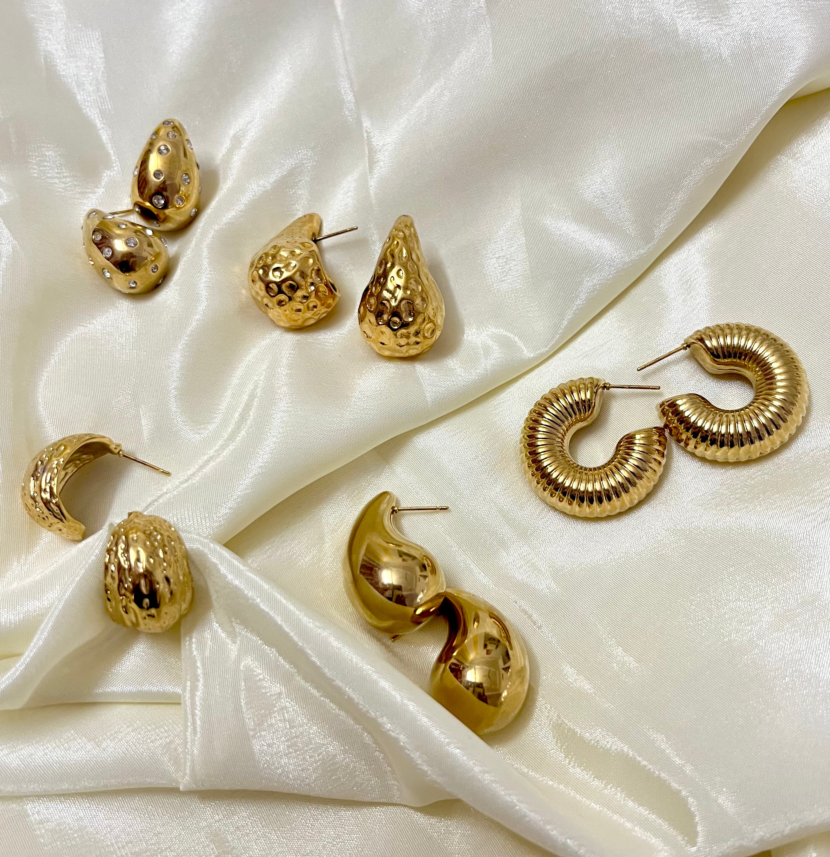 Anti tarnish and waterproof earrings