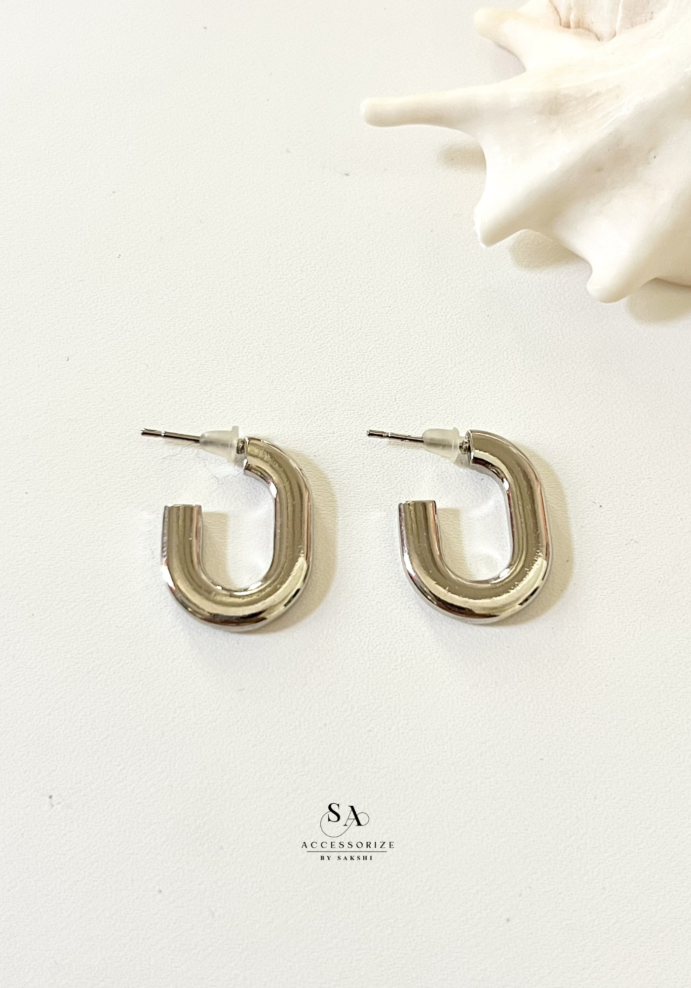 Kira Hoops