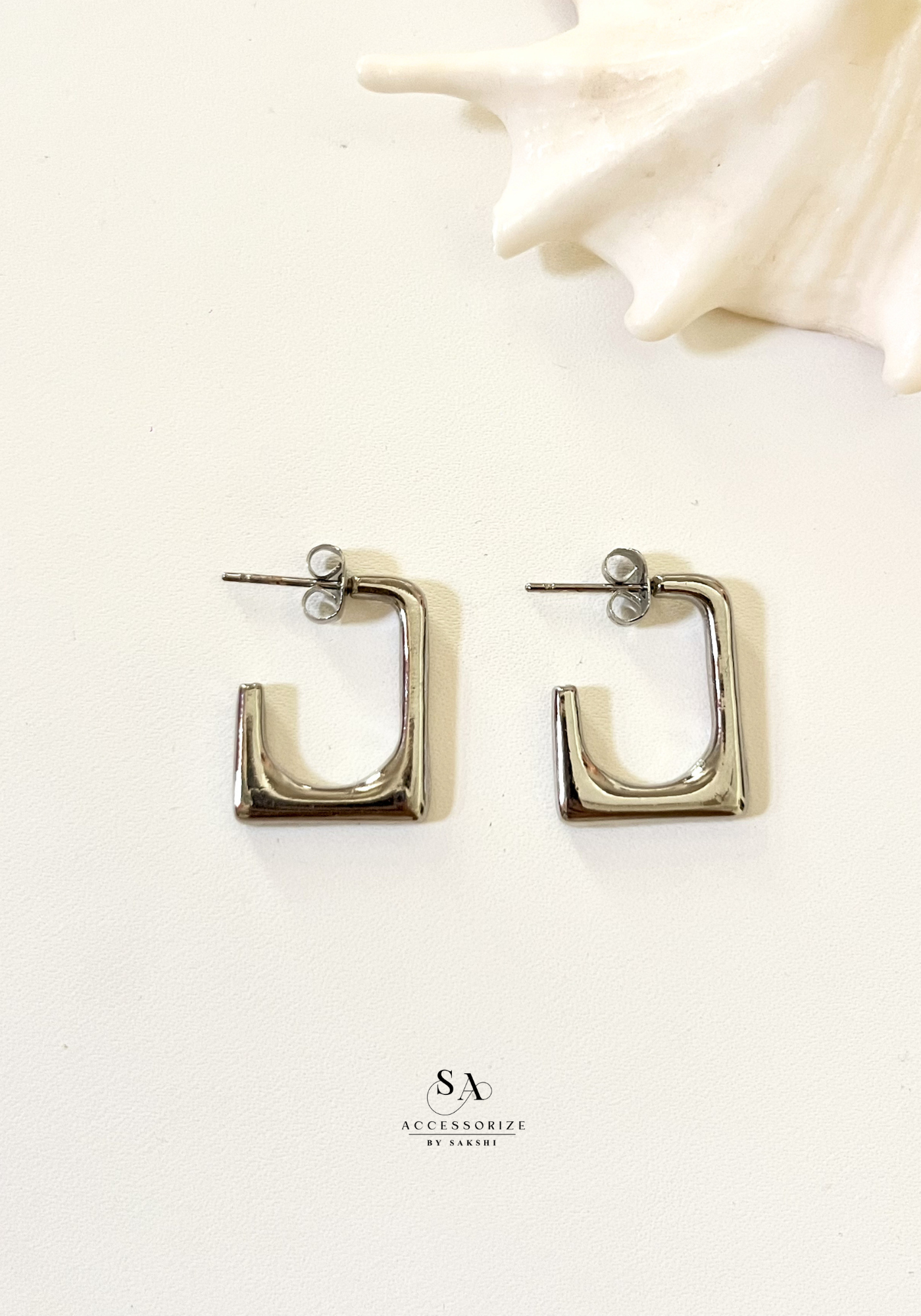 Allie hoops