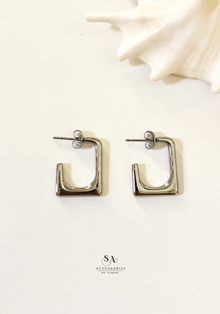 Allie hoops