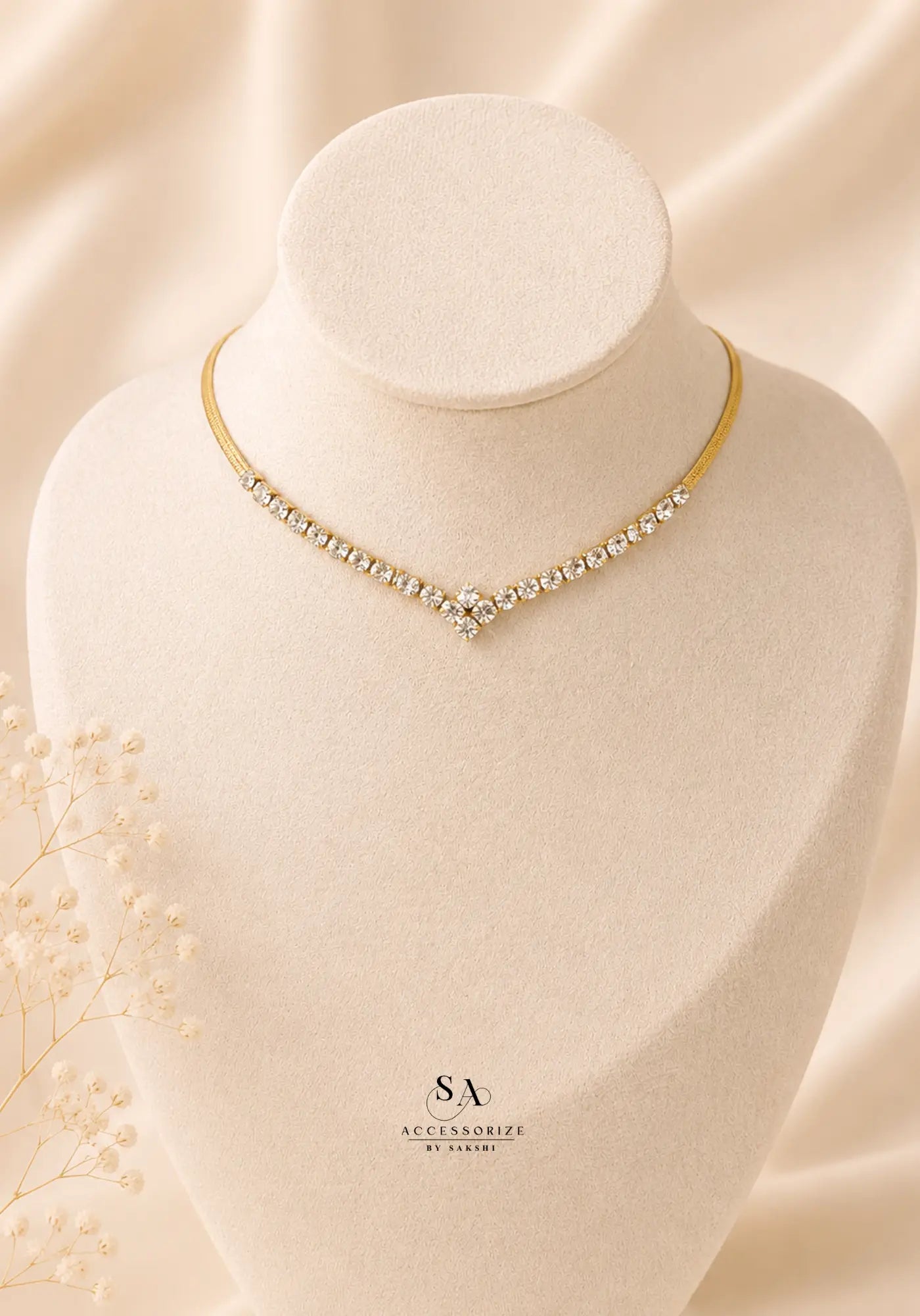 Celeste V necklace